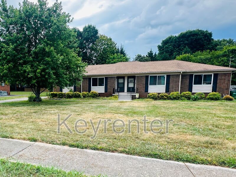 11629 S. Williamsburg Dr