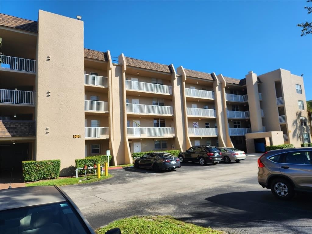 9460 Tangerine Pl