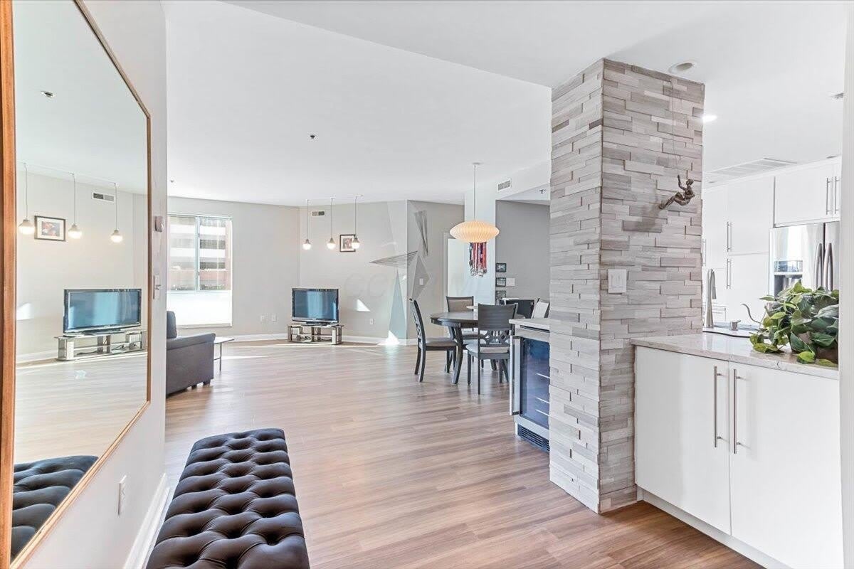 196 S Grant Avenue unit: 307