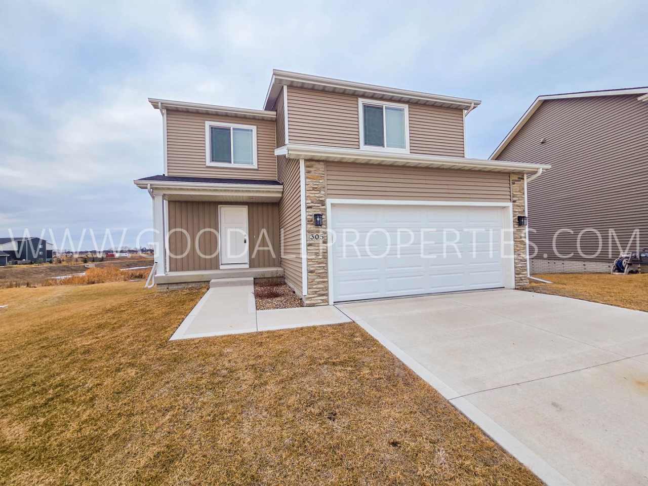 Spacious 5-bedroom home with a finished basement located in the Waukee School District!