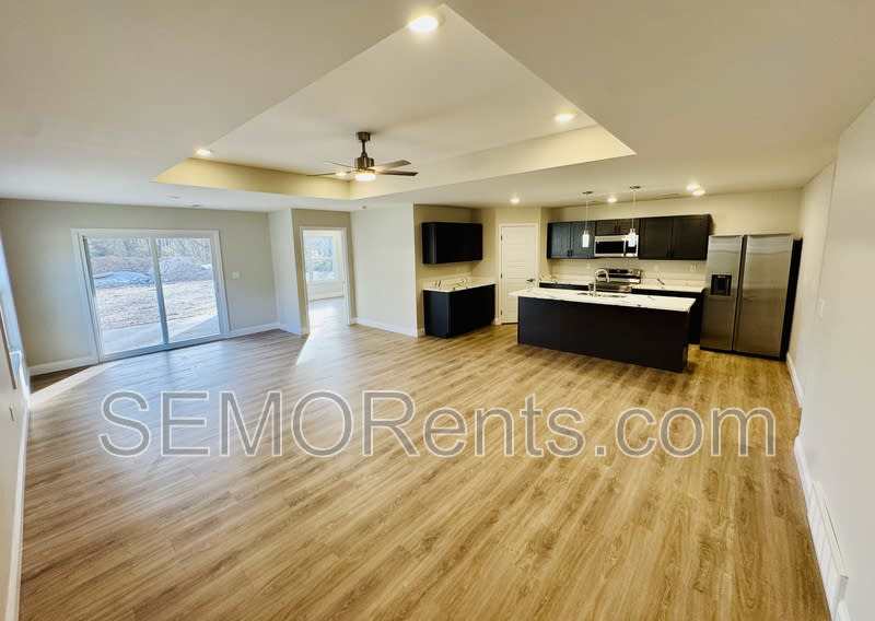 2937 Shadow Wood Lane