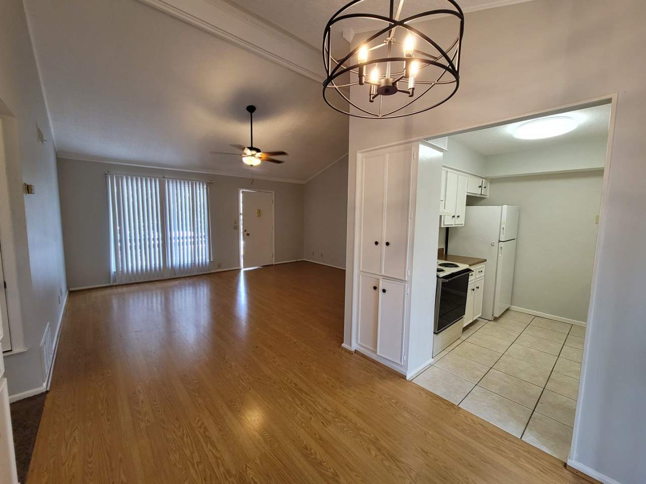 Cute 2 Bedroom 2 Bath Condo close to Medical Center