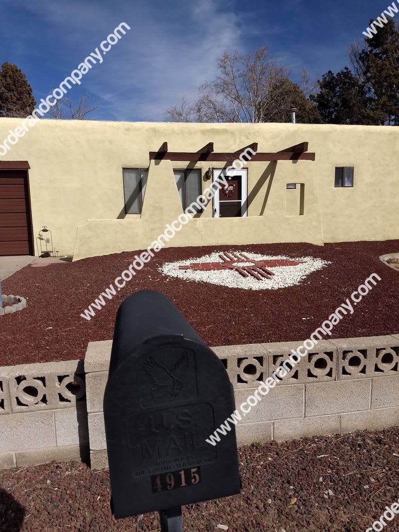 Cozy 3 Bedroom, 2 Bathroom, 1 Car Garage and 1,392 Sq Ft. within Rio Rancho Highschool District.