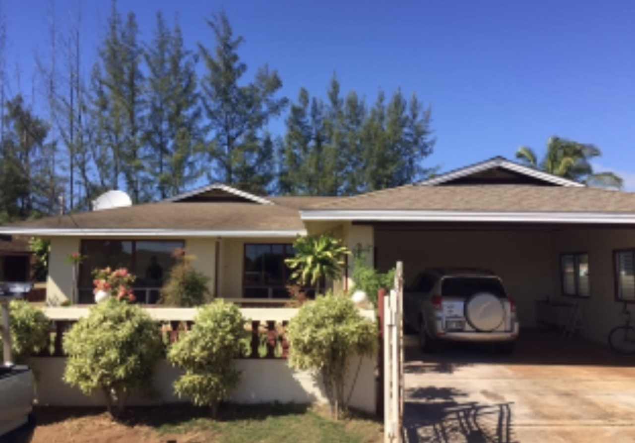 3 bed 2 bath Kekaha duplex.