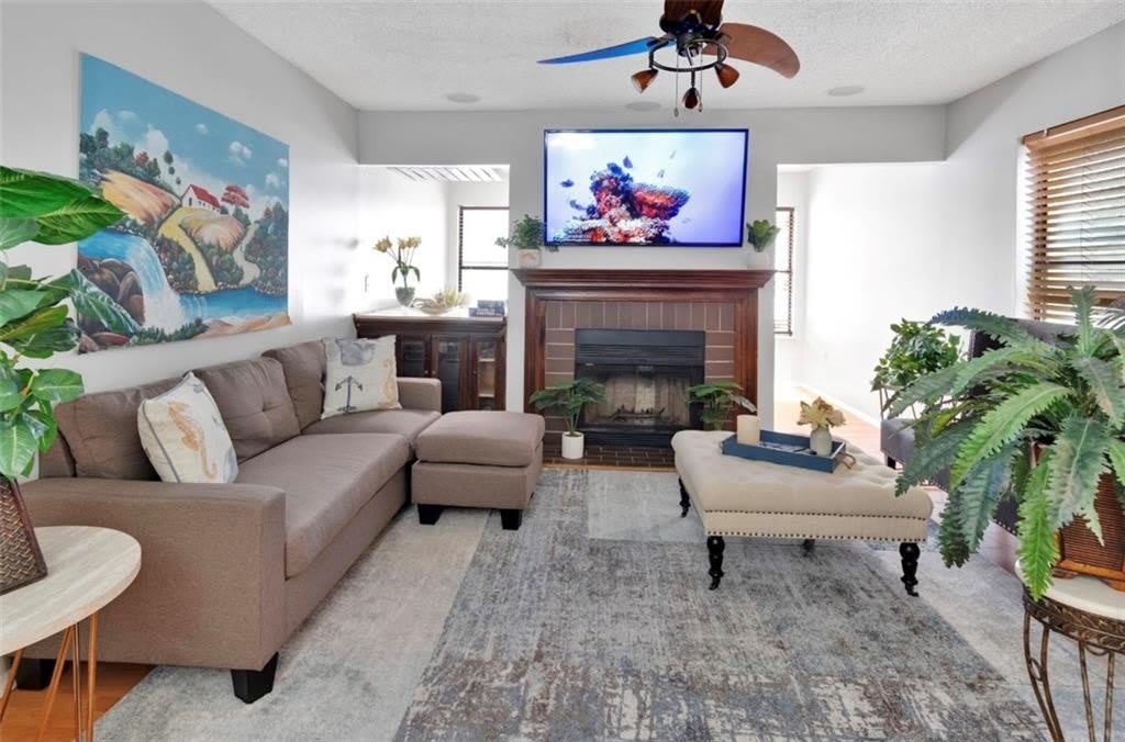 2411 Huntingdon unit: 2411