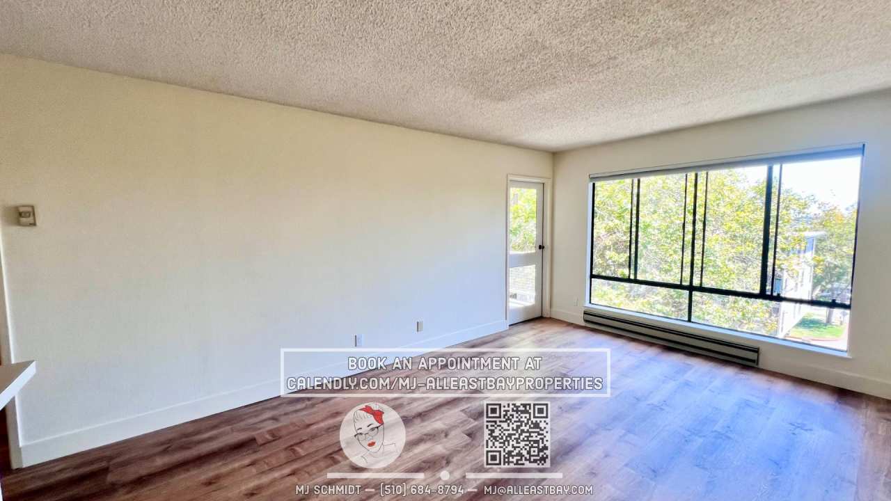 Beautiful sunny top floor condo, includes Water/Garbage/Parking and more!