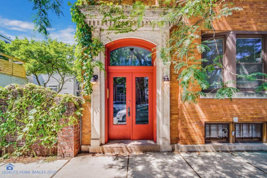 2772 Kenmore
