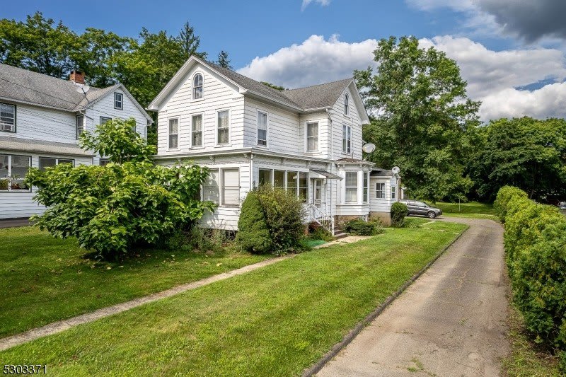 26 Schooleys Mountain Rd