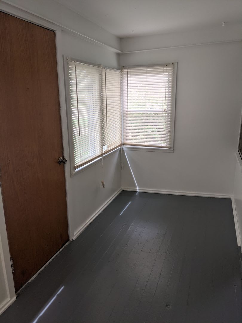 Cute 1 bedroom house! Located near Ta Ha Zouka Park! Bonita casa de 1 dormitorio. ¡Ubicada cerca del parque Ta Ha Zouka!