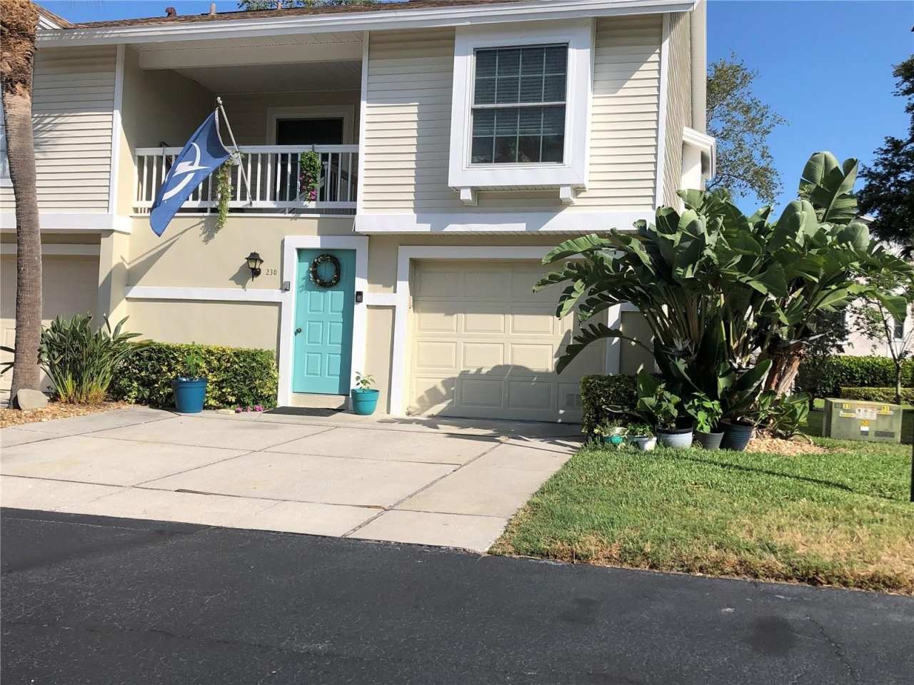 230 SUN VISTA COURT N