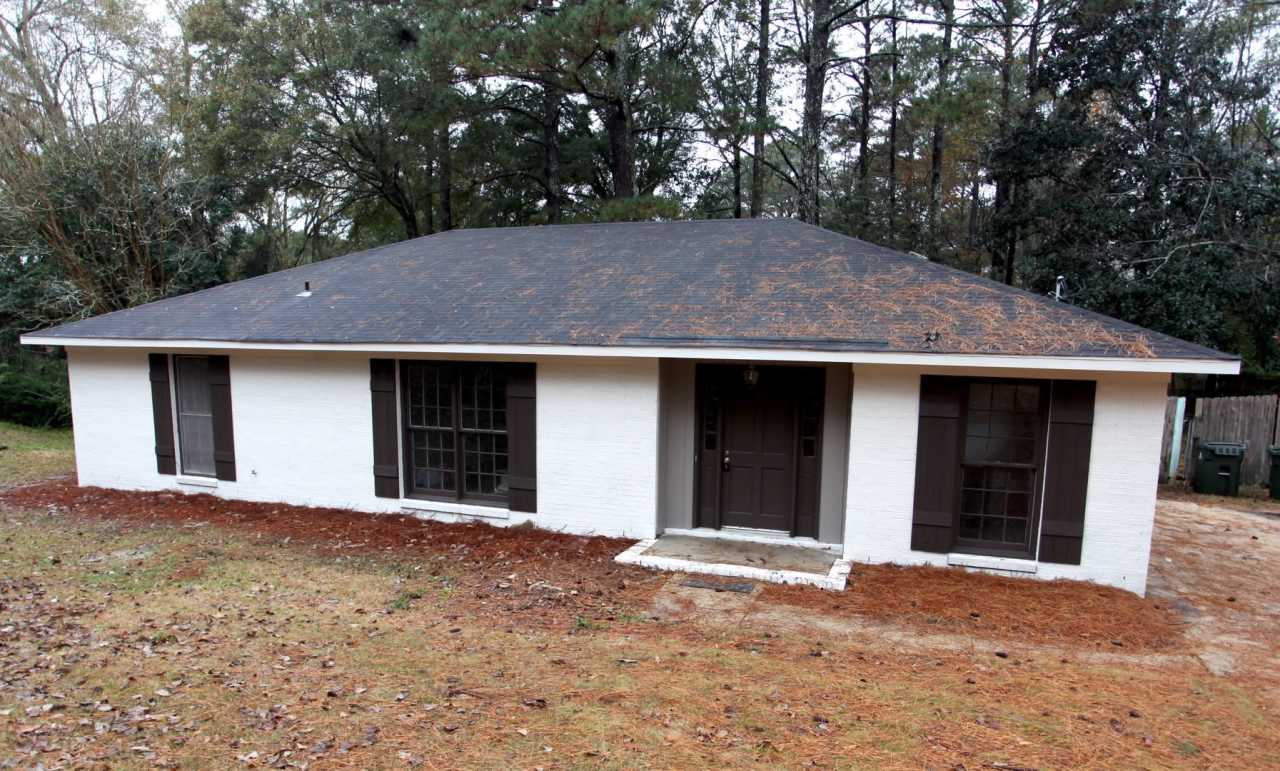 Newly remodeled 3bed/2bath house available in August!