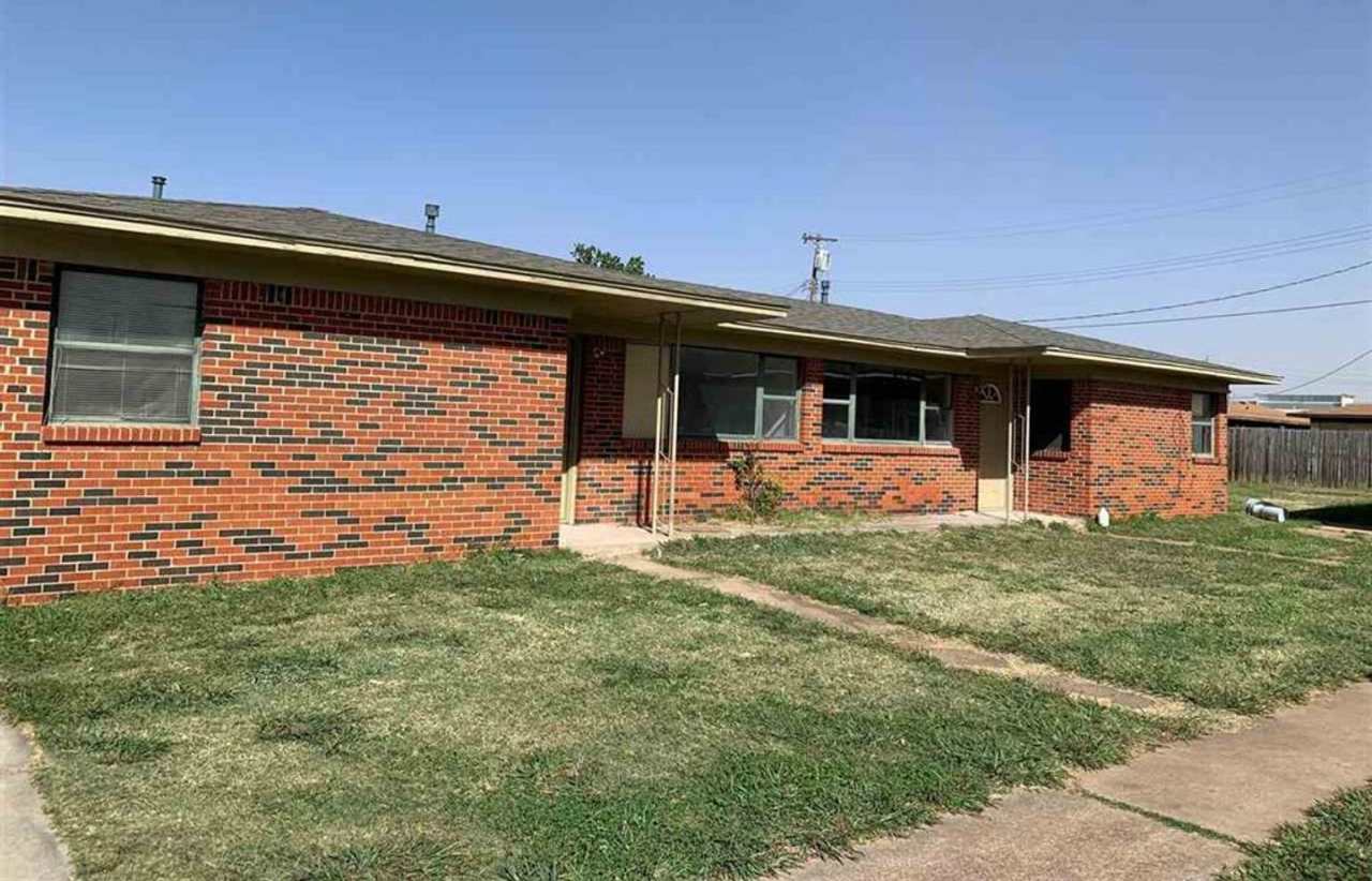 17 NW 25th St- COMING SOON!