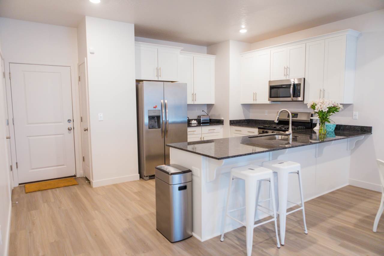 15535 S Democracy Dr