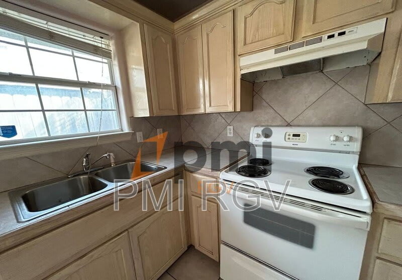 1817 Tierra Dulce Dr