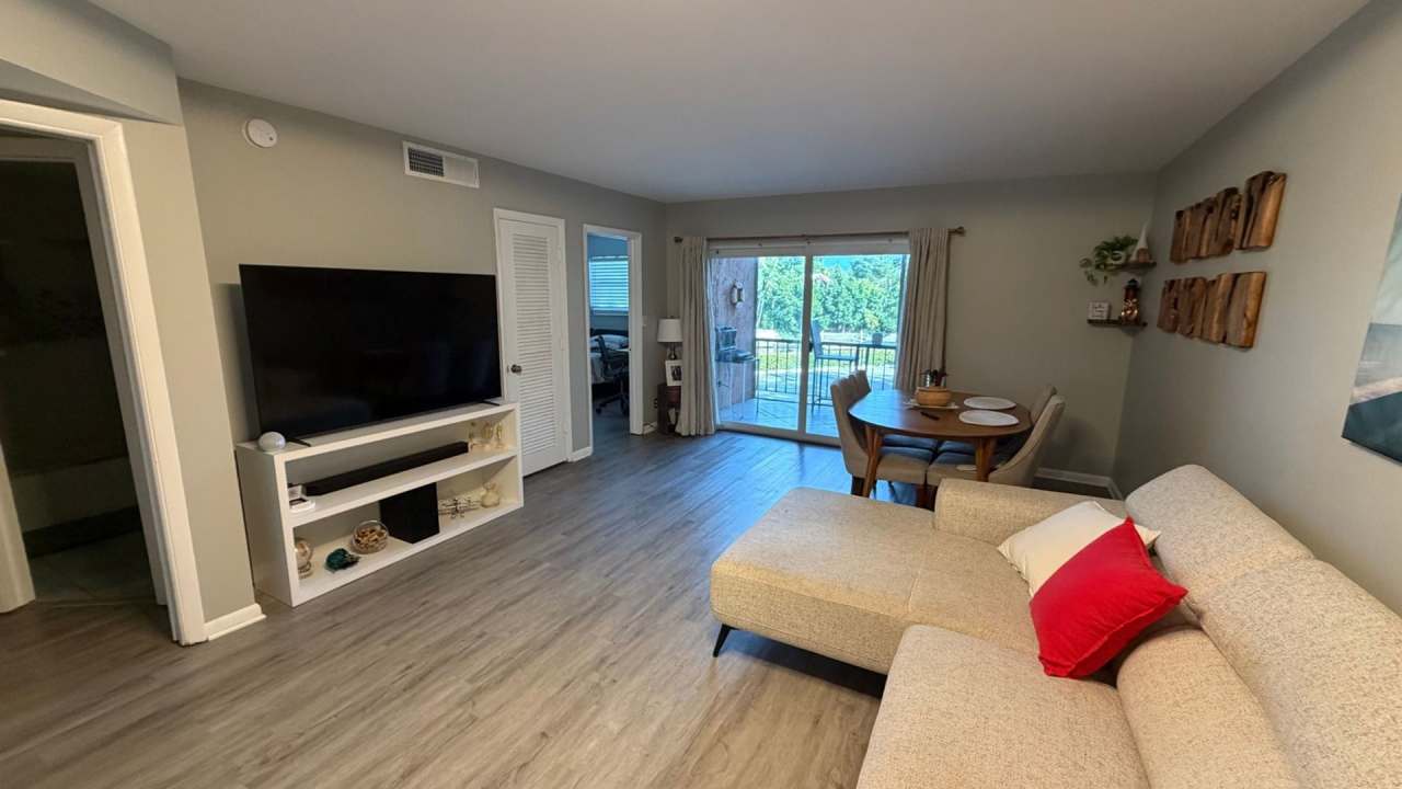 Charming 2BR Condo in Fort Lauderdale