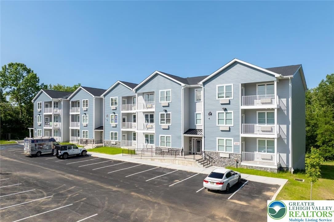 948 N Front Street unit: C-5