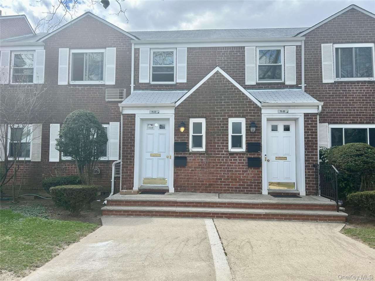 75-22 255th Street unit: 2Nd Floor