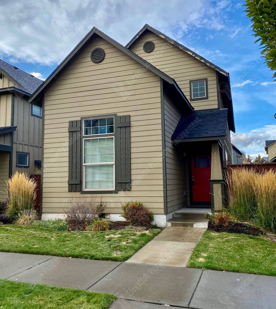 3-BR Craftsman home in NE Bend- Boyd Acres