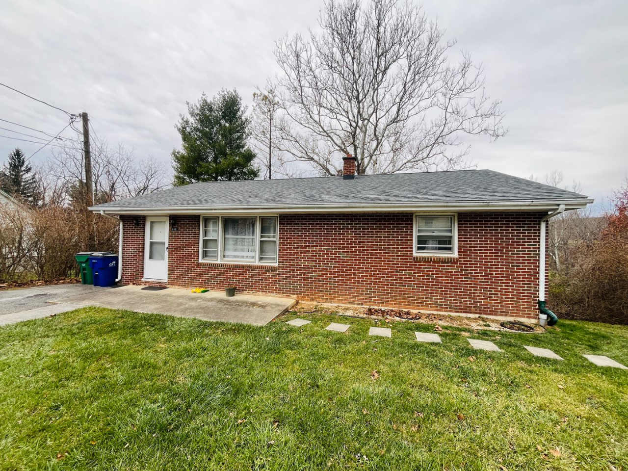 3 Bedroom, 1 Bath House