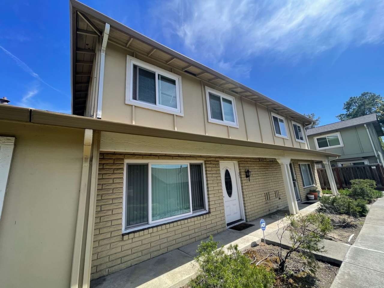 Beautiful Updated Condo 3 Bedroom