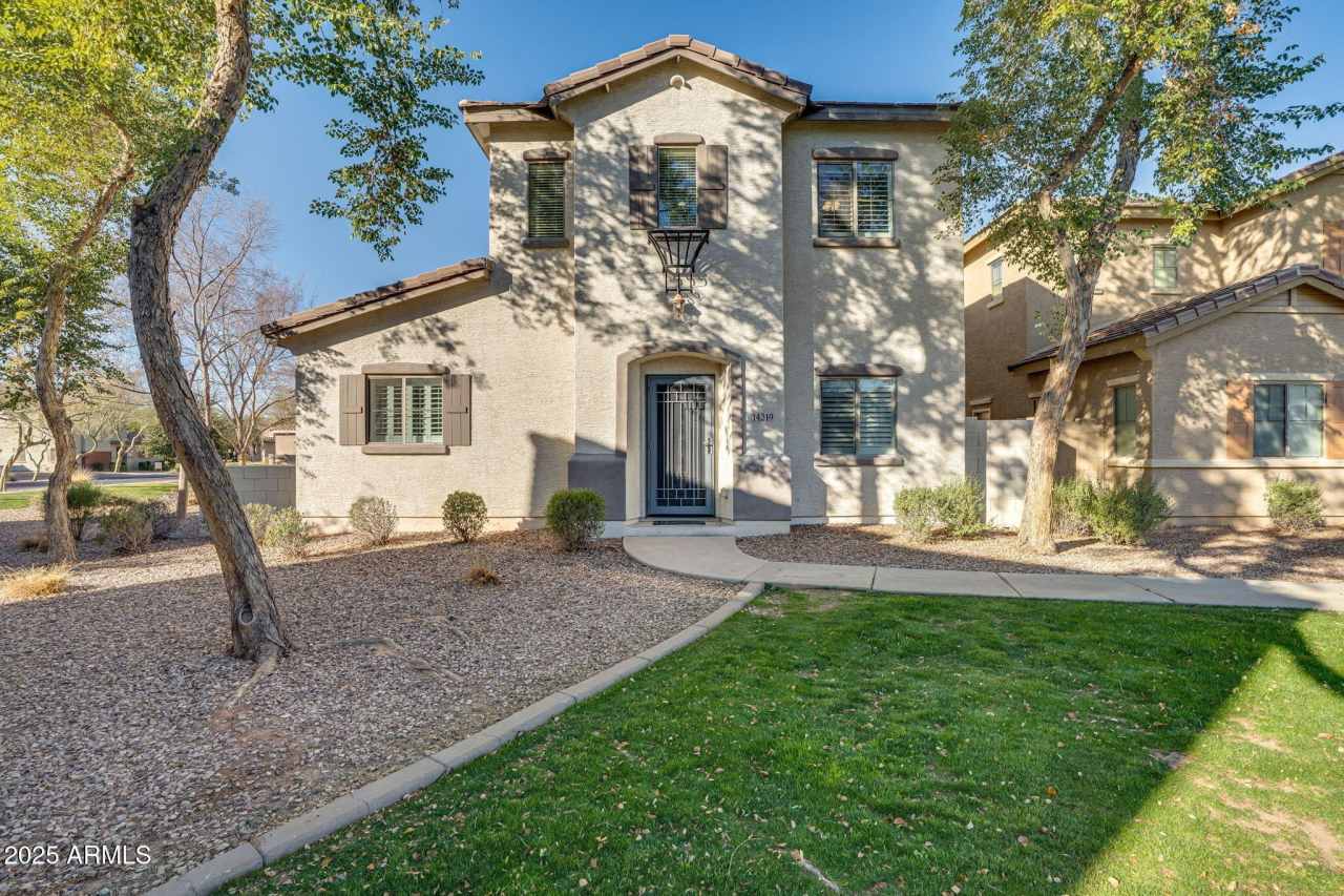 14219 W COUNTRY GABLES Drive