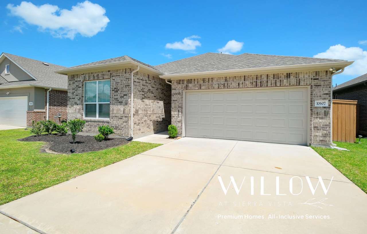 The Maple – Single-Story Sophistication with Room to Live