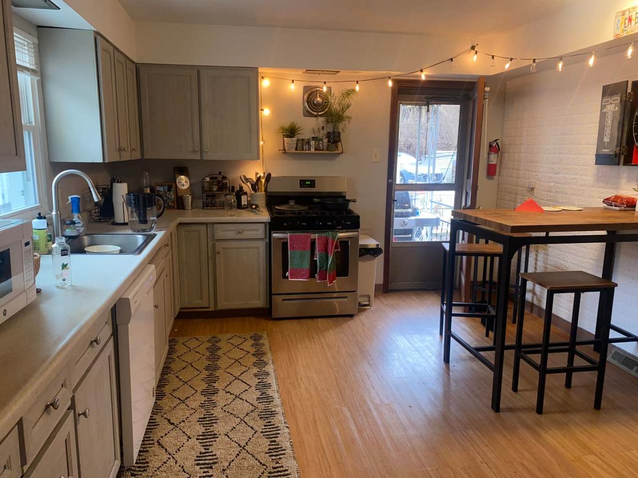 5128 Keystone Street