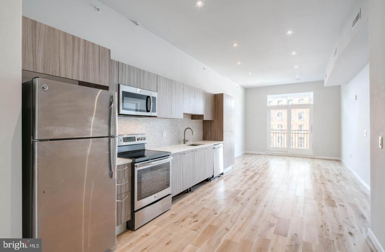 412-26 S 13TH Street unit: 606