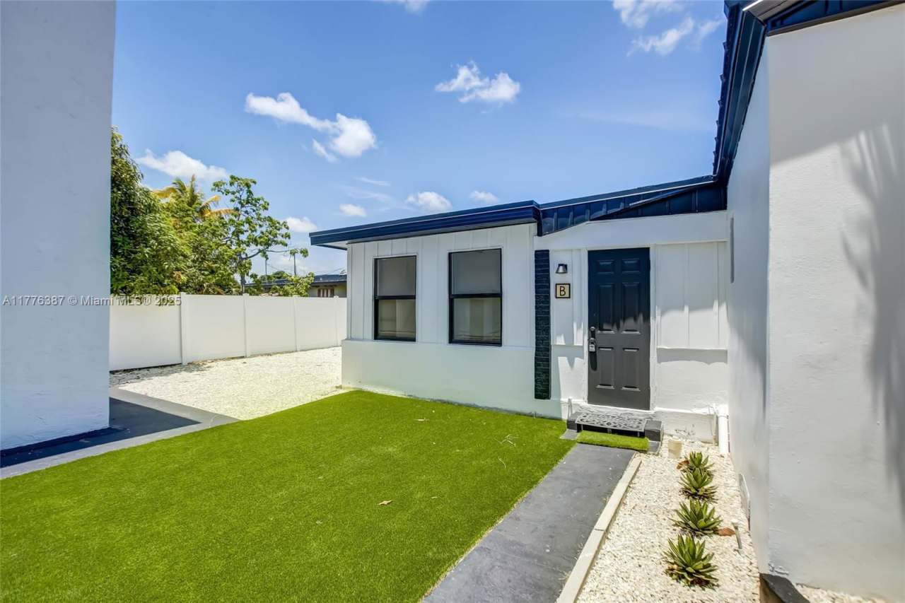 3671 Northeast 11th Avenue