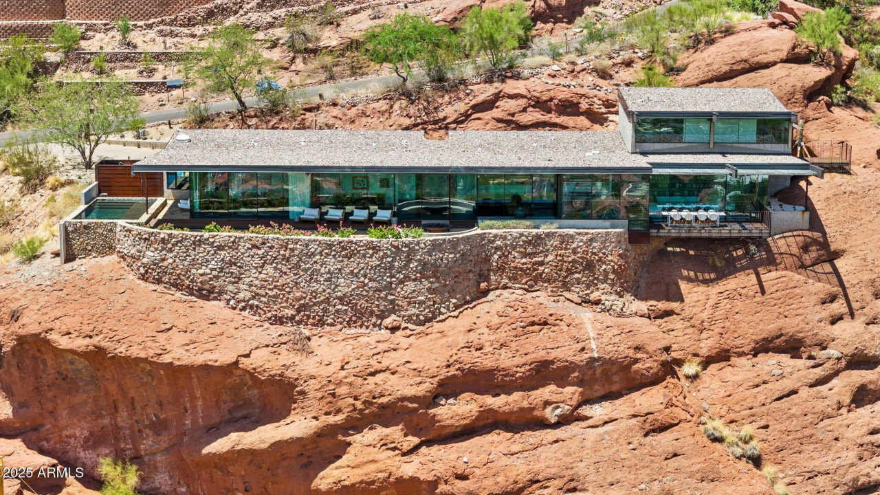 4925 E RED ROCK Drive