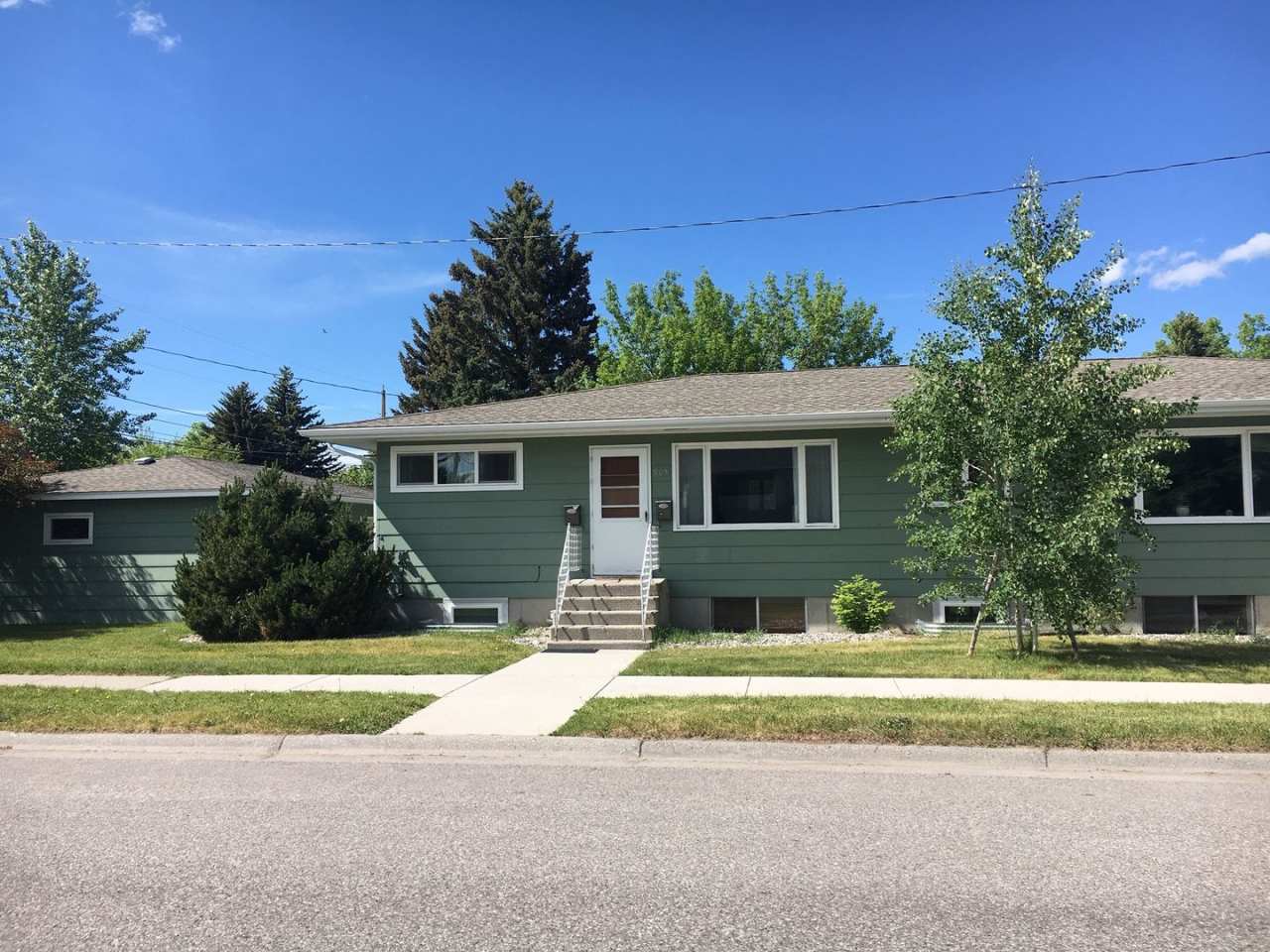 Upper Unit 2 Bedroom 1 Bathroom