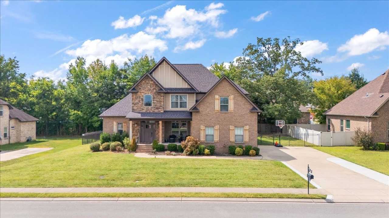 READY FOR SHOWINGS! 4BR Home in Blackman School district