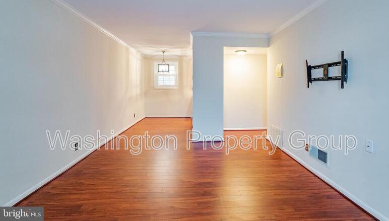 2723 S Walter Reed Dr