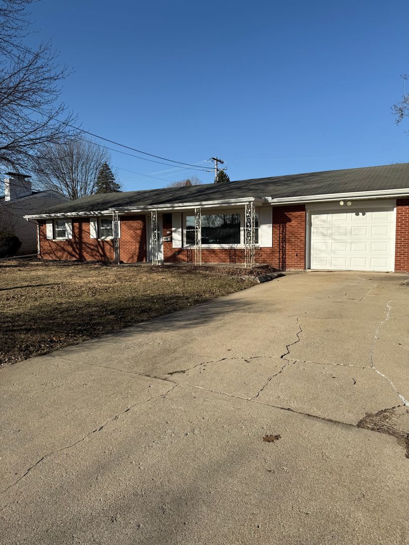 Incredible 5 bed 3 bath home in Normal