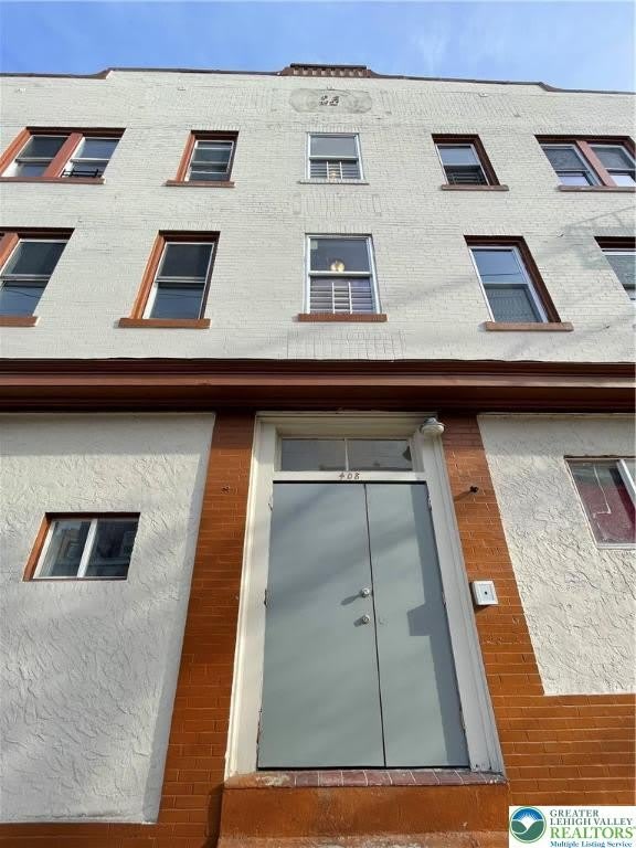 408 W Washington Street unit: 2E