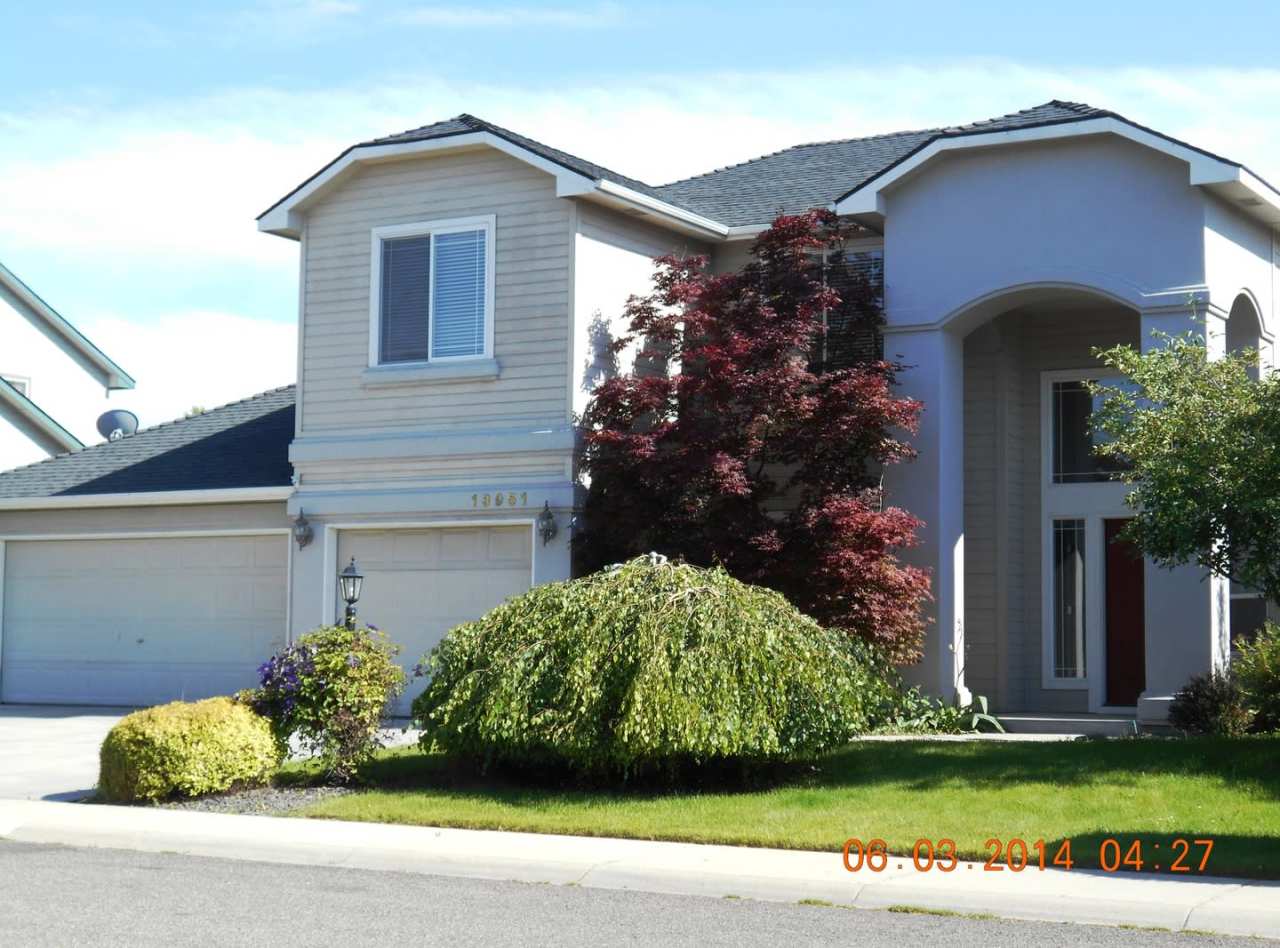 $1000 off first month 4 Bedroom Home w/ Office