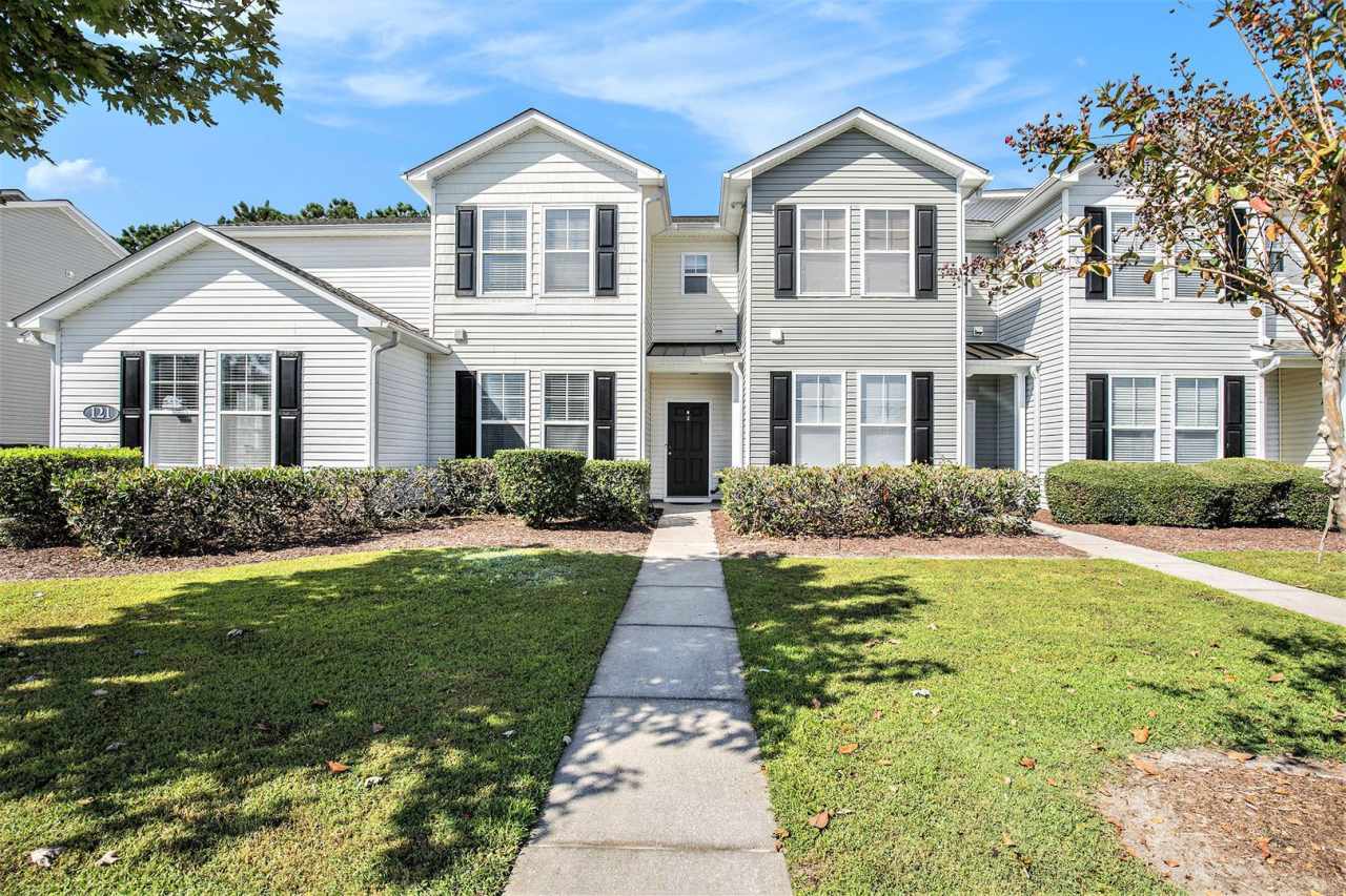 Beautifully Updated 3BR/3BA Coastal Townhome in Prime Location!
