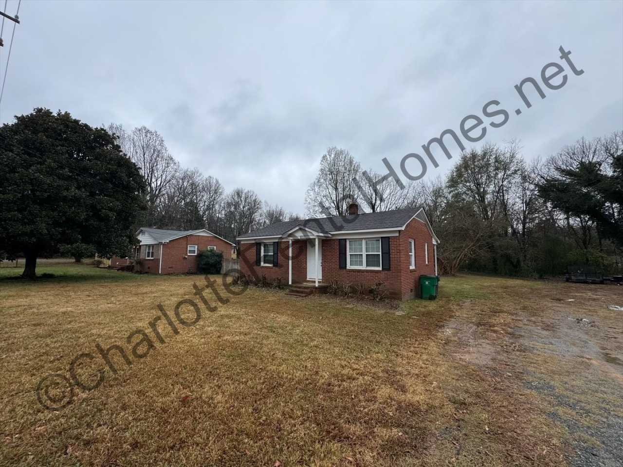 Brick Ranch home Convenient location