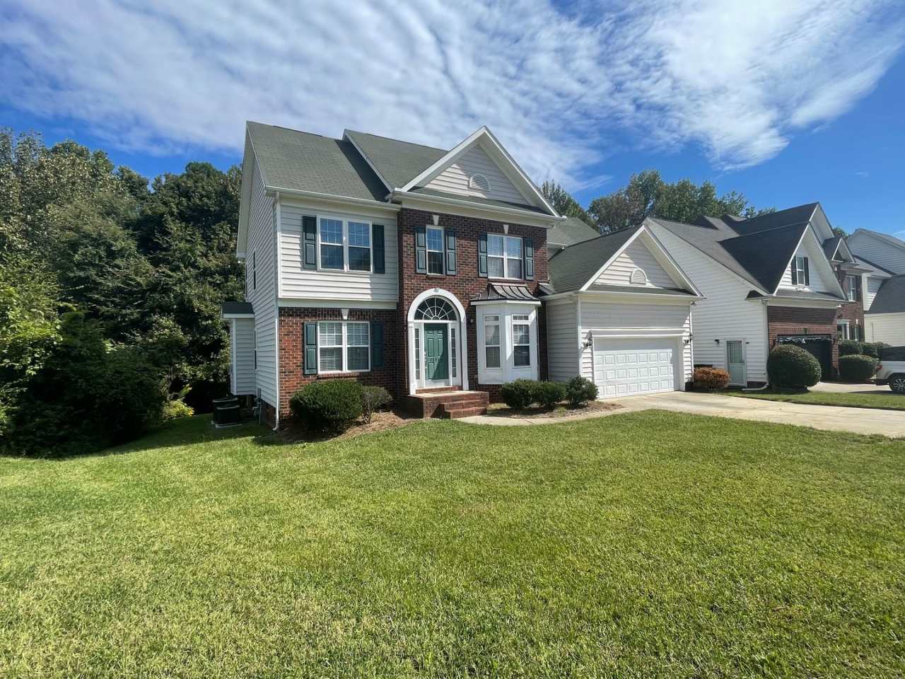 Gorgeous 5 Beds 3 Bath home | Located in the Mallard Creek- Withrow Downs Community