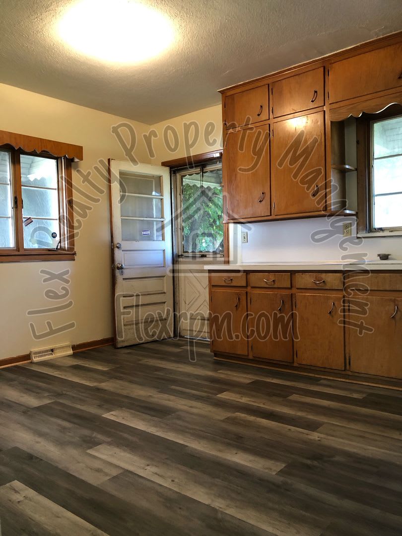 Cute North Toledo Home