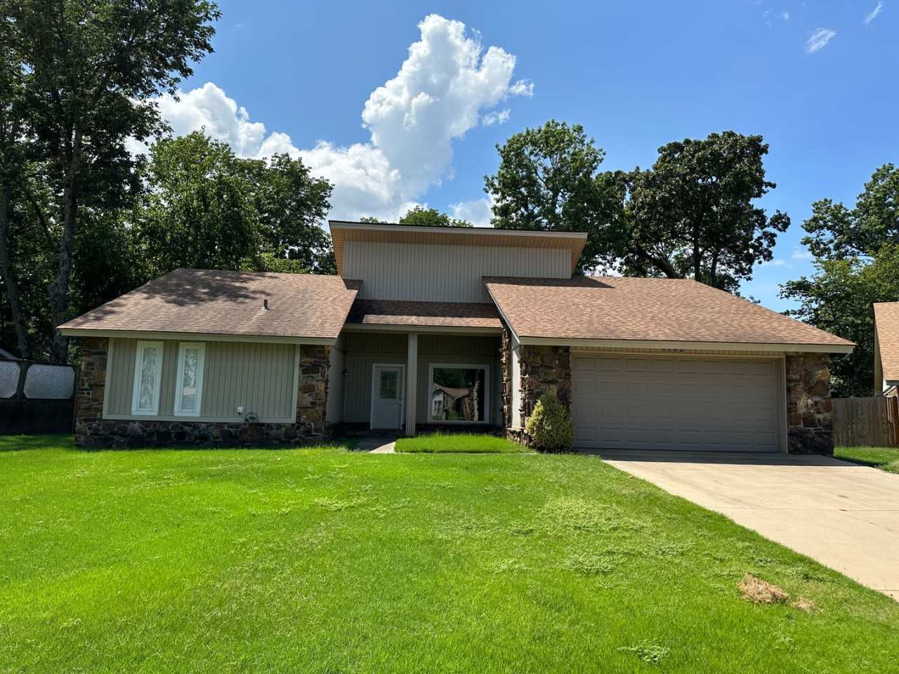 3318 Erin Oaks ct.