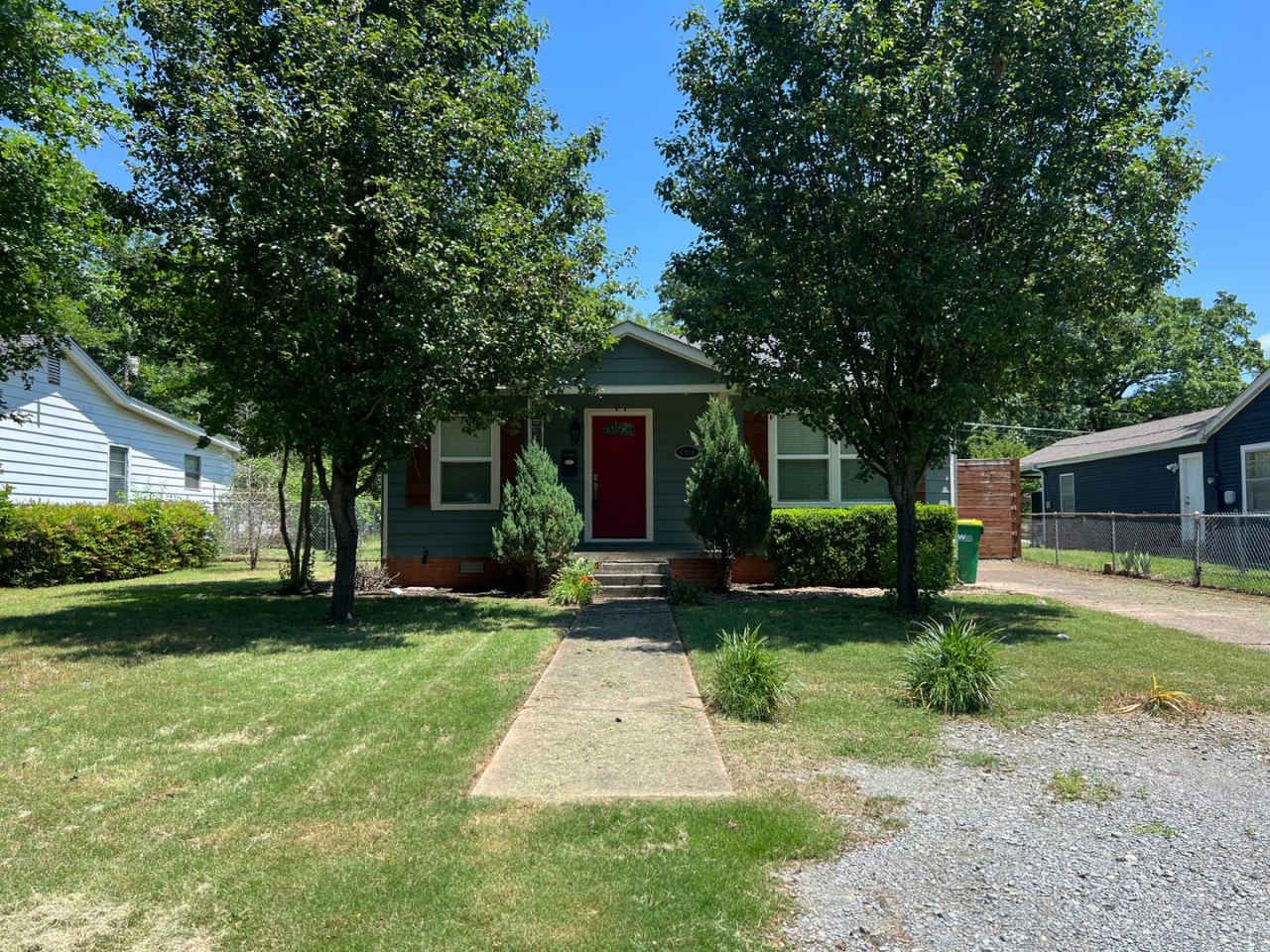 4306 Orange St, North Little Rock AR 72118 - Super cute and cozy 2br 1ba near Camp Robinson