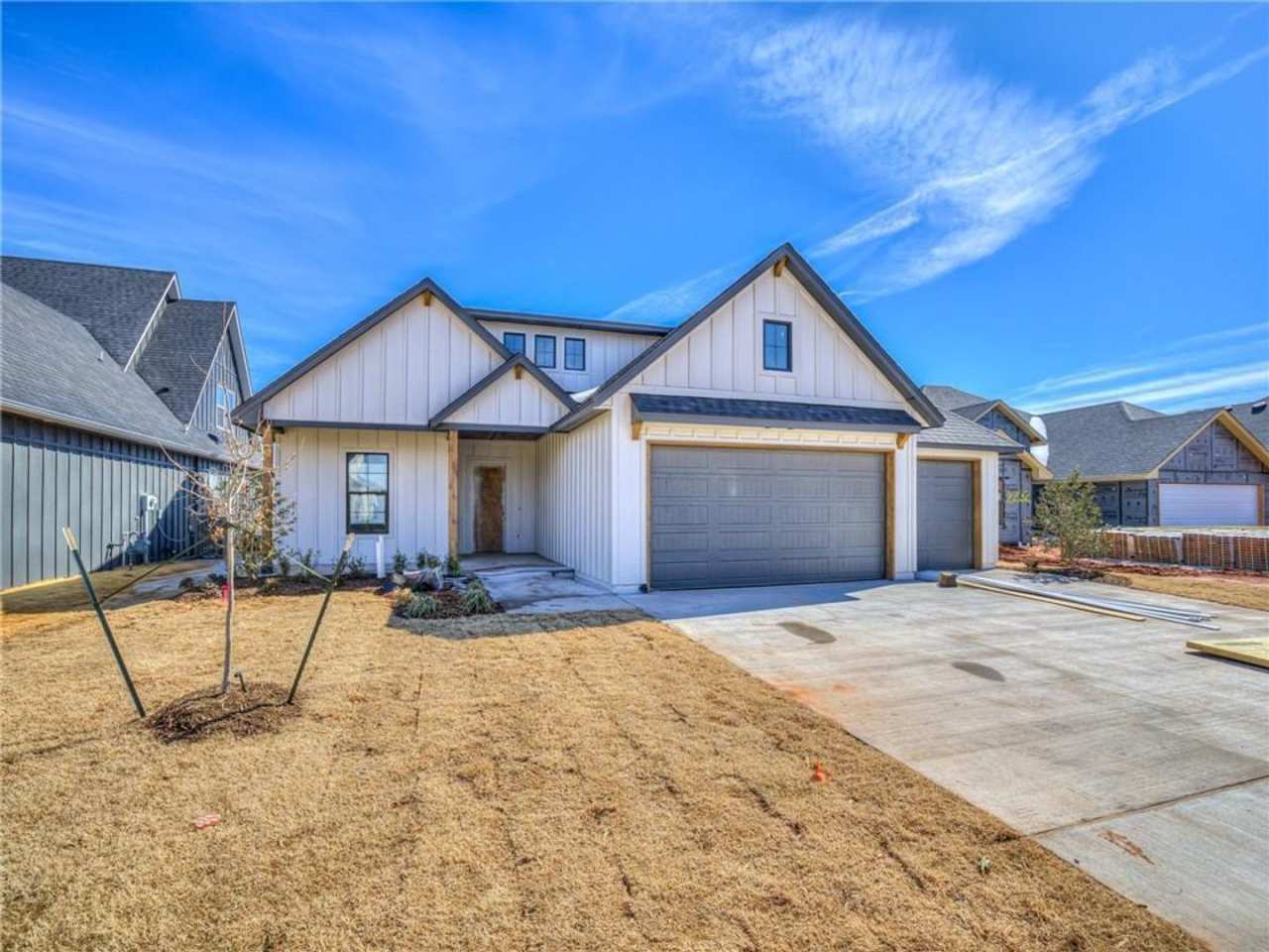 Newer Beautiful home in East Edmond + 4 Bedrooms + Bonus Room + 3 Bathrooms