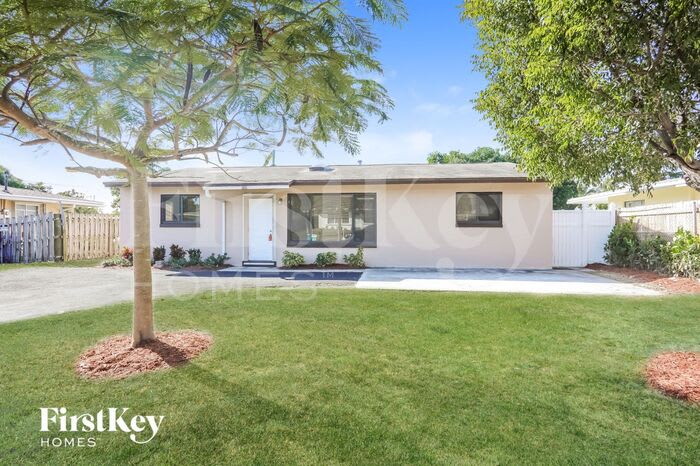 1811 Northwest 1st Way