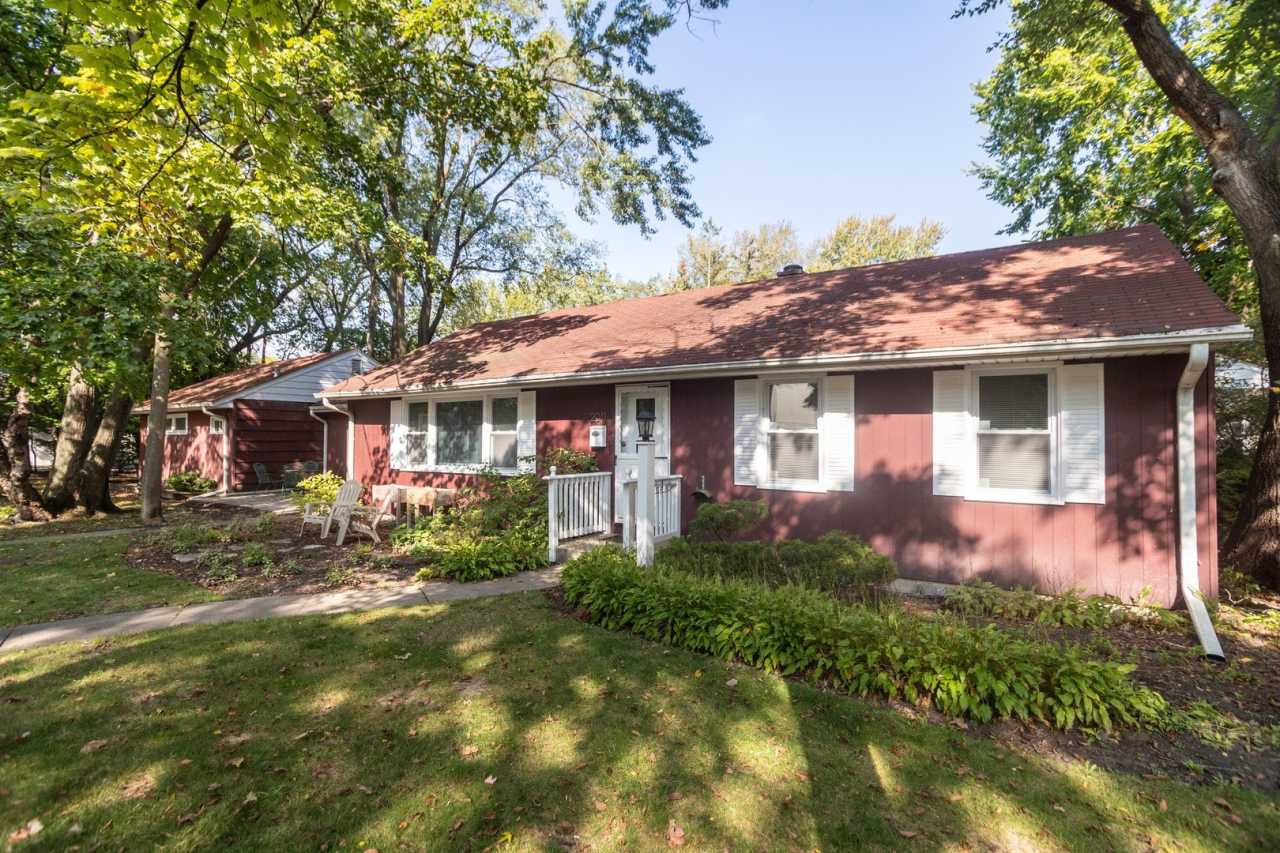 2011 Cleveland Street