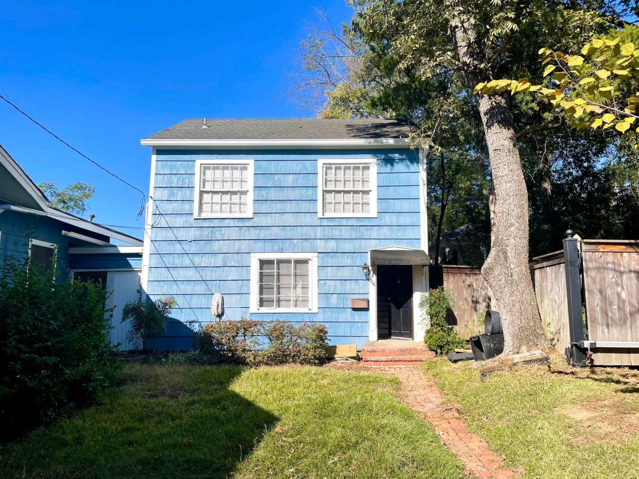 Spacious 1 Bed/2 Bath "Mother-In-Law" Suite in Belhaven!!!