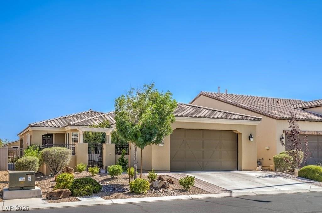 3709 Corte Bella Hills Avenue