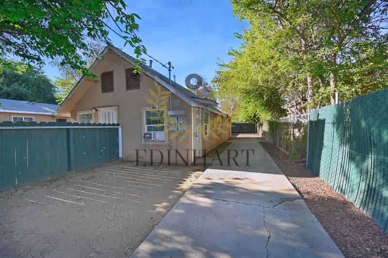 3643 East Dwight Way