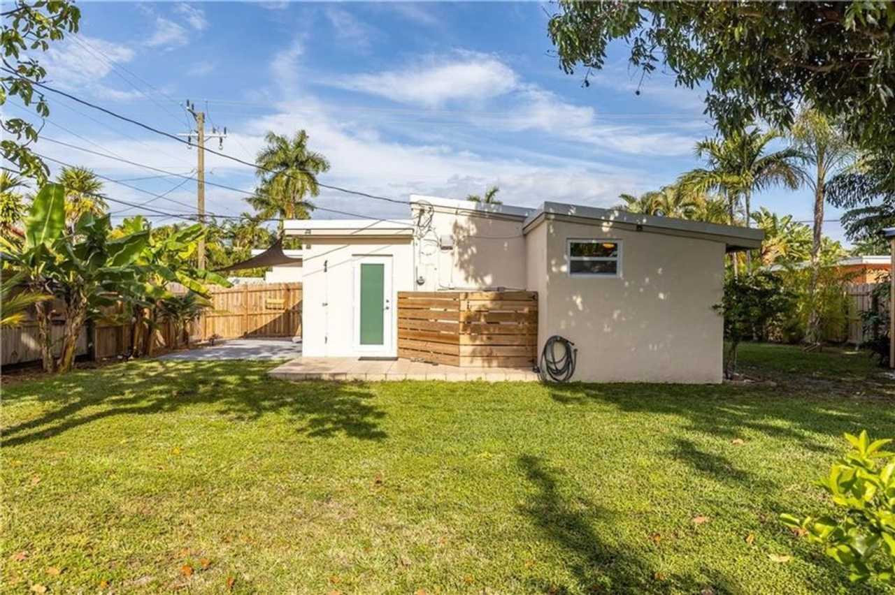 Beautiful home in quiet neighborhood