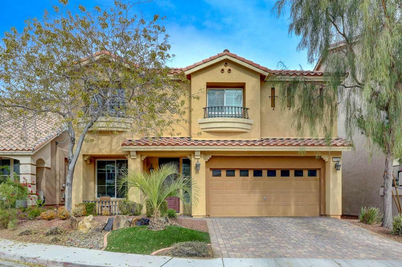 FANTASTIC FULLY UPGRADED FURNISHED RENTAL LOCATED IN THE SOUTHWEST!!!